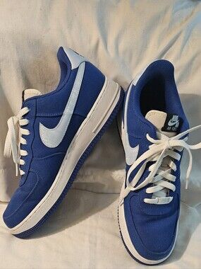 Nike Royal Blue & White Air Force1 Lace Up Men's Size 10.5 Great Condition